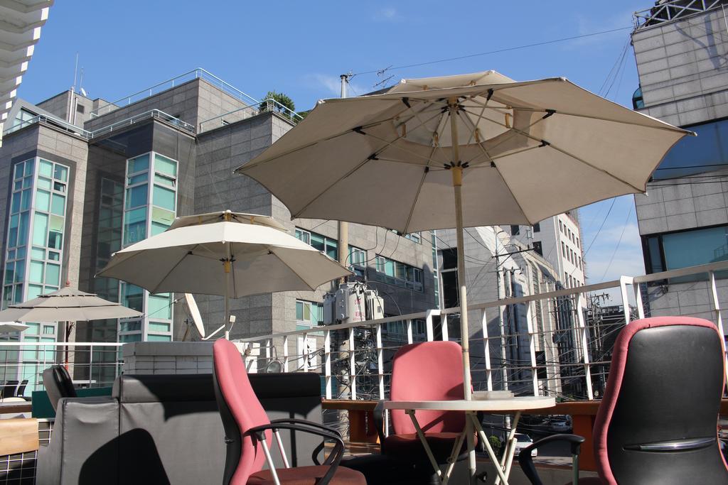 Hongdae Orange Guesthouse Seoul Bagian luar foto