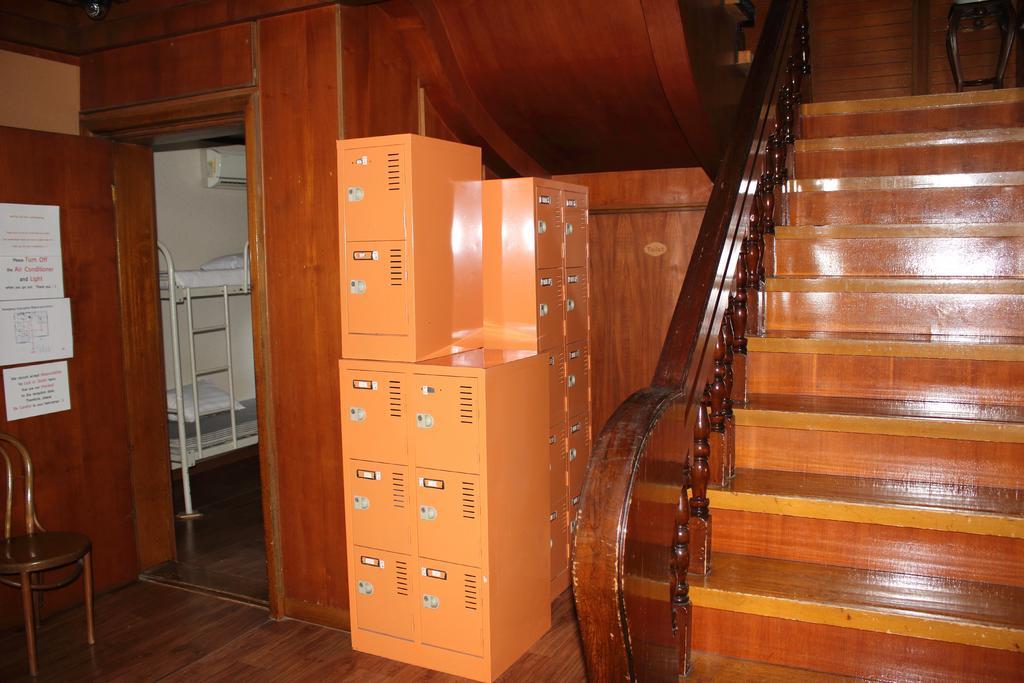 Hongdae Orange Guesthouse Seoul Bagian luar foto
