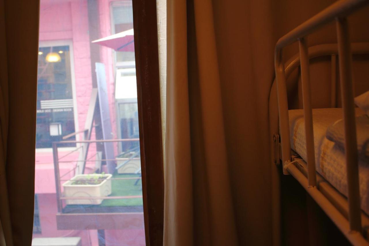 Hongdae Orange Guesthouse Seoul Bagian luar foto